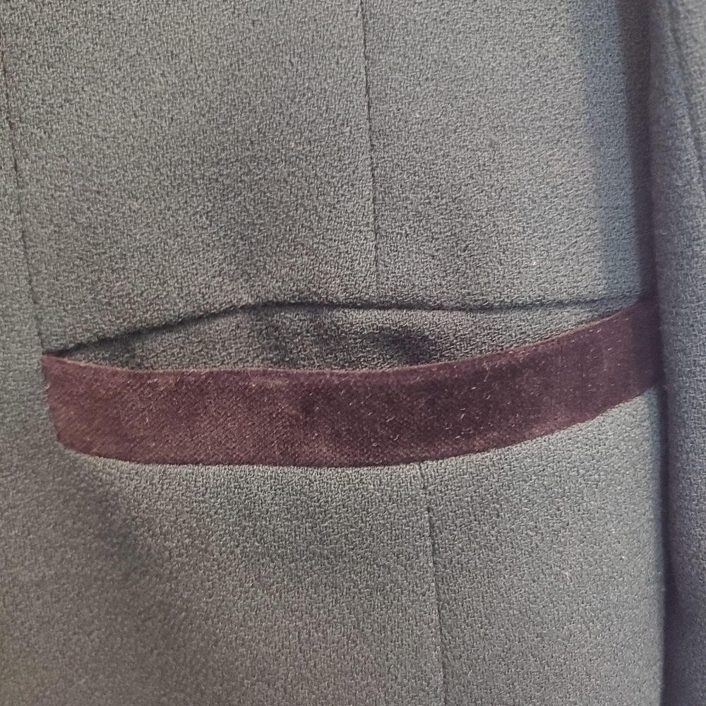 Talbots Women's Green & Black three Button Blazer - Picture 3 of 4